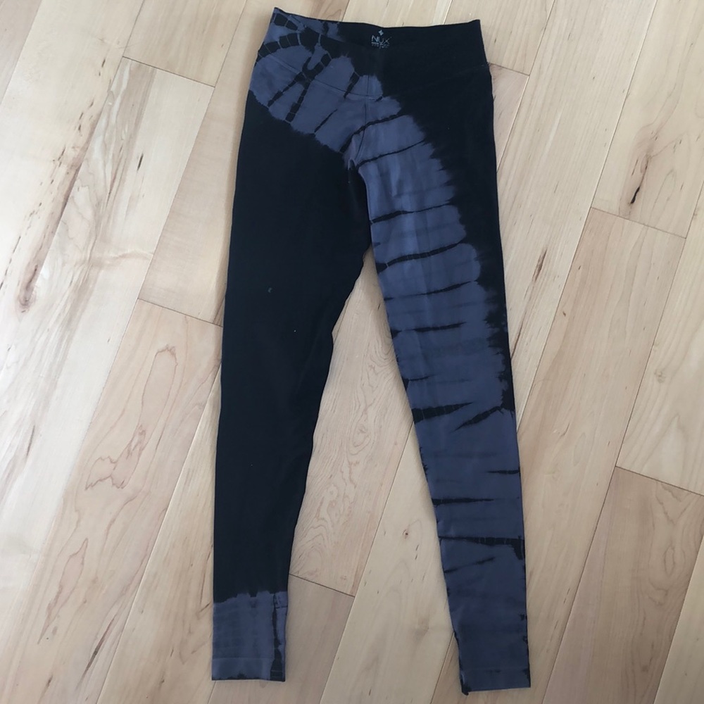Nux asymmetrical tie dye v waist seamless leggings